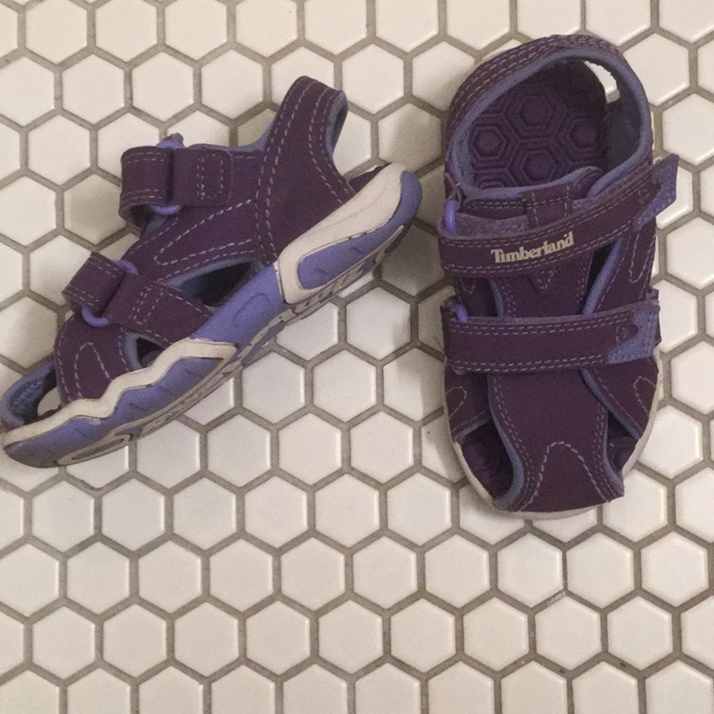 Size 1 toddler timberlands.
